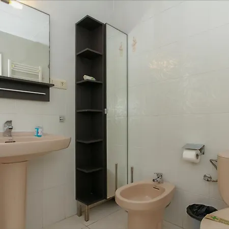 Armonia Apartment *